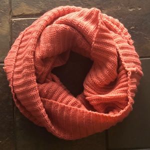 Old Navy Infinity/tube scarf